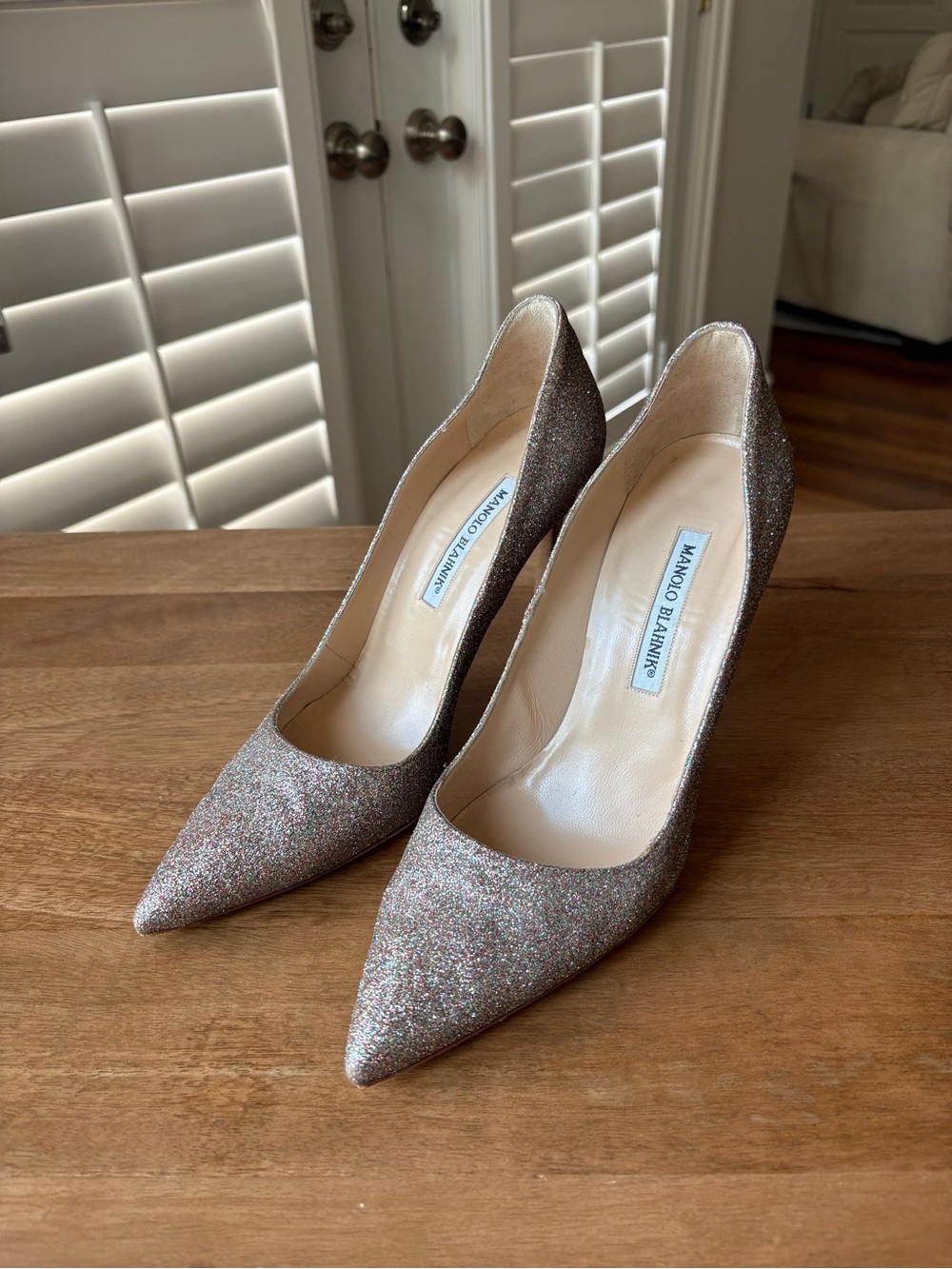 Manolo Blahnik Rose Gold Glitter Pointed Toe Heels
